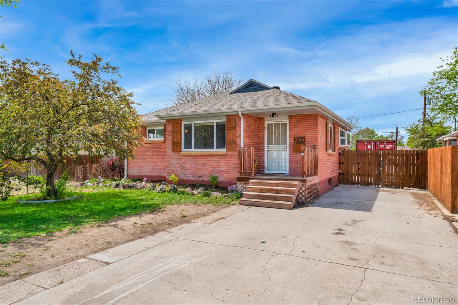 245 S 12th Avenue