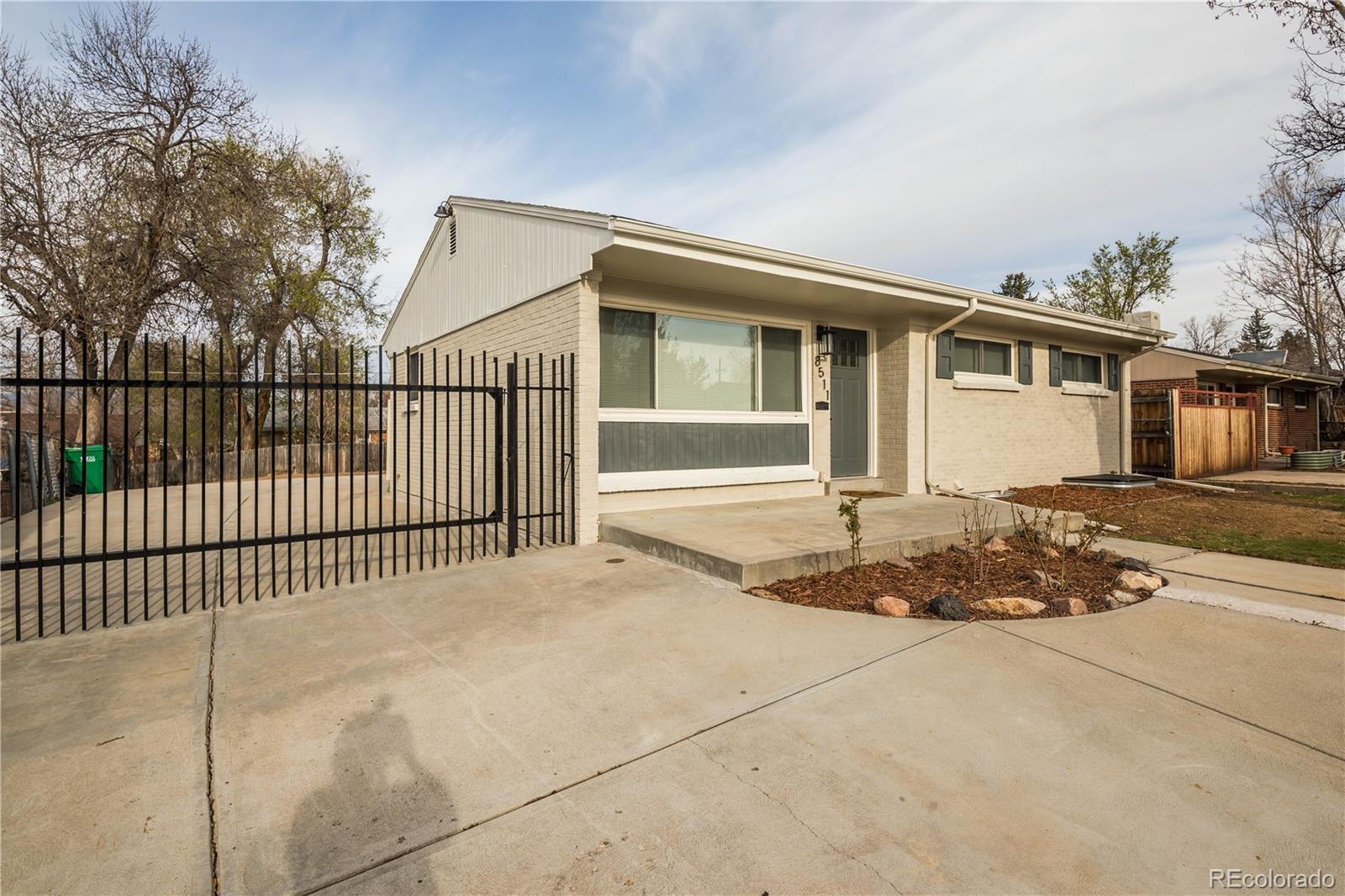 8511 Cherry Lane