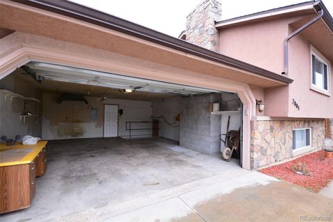 Single Family Residence in Colorado Springs CO 2885 Vickers Drive 39.jpg