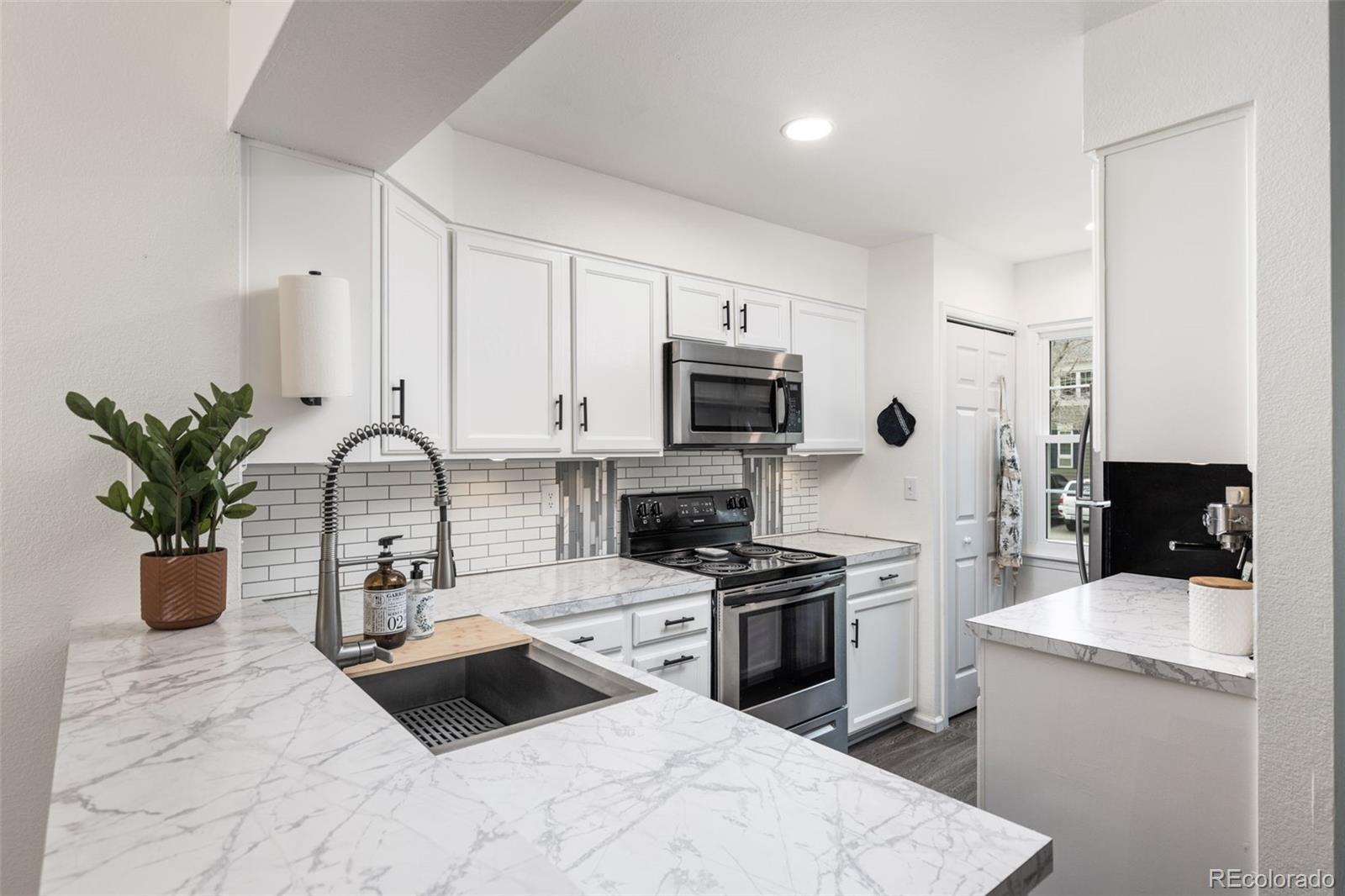 8228 S Fillmore Circle, Centennial, CO, 80122 3 8228 S Fillmore Circle