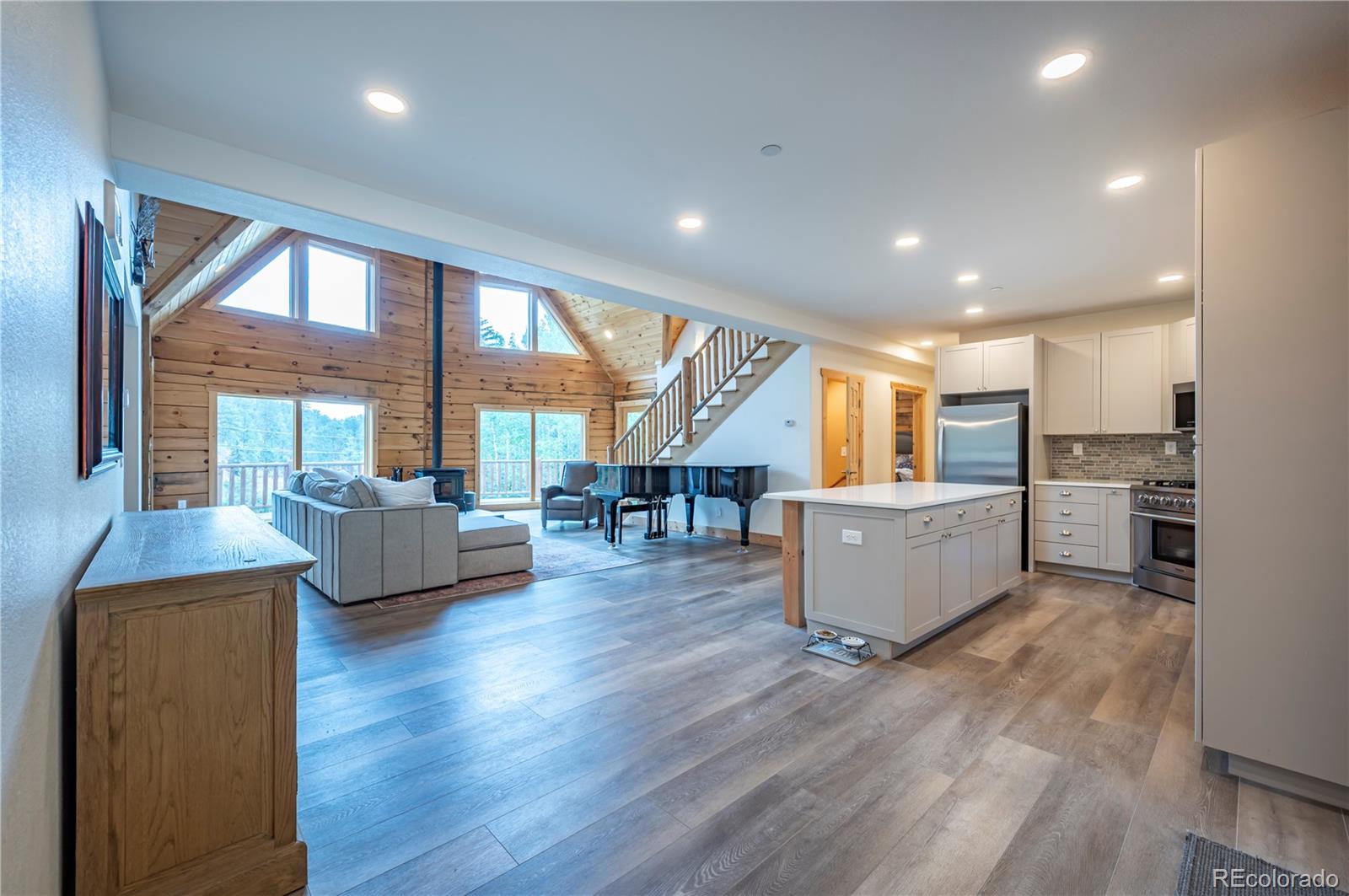 7579 Whispering Brook Trail