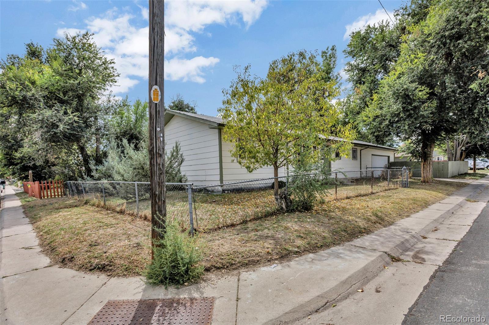 9190 E 19th Avenue