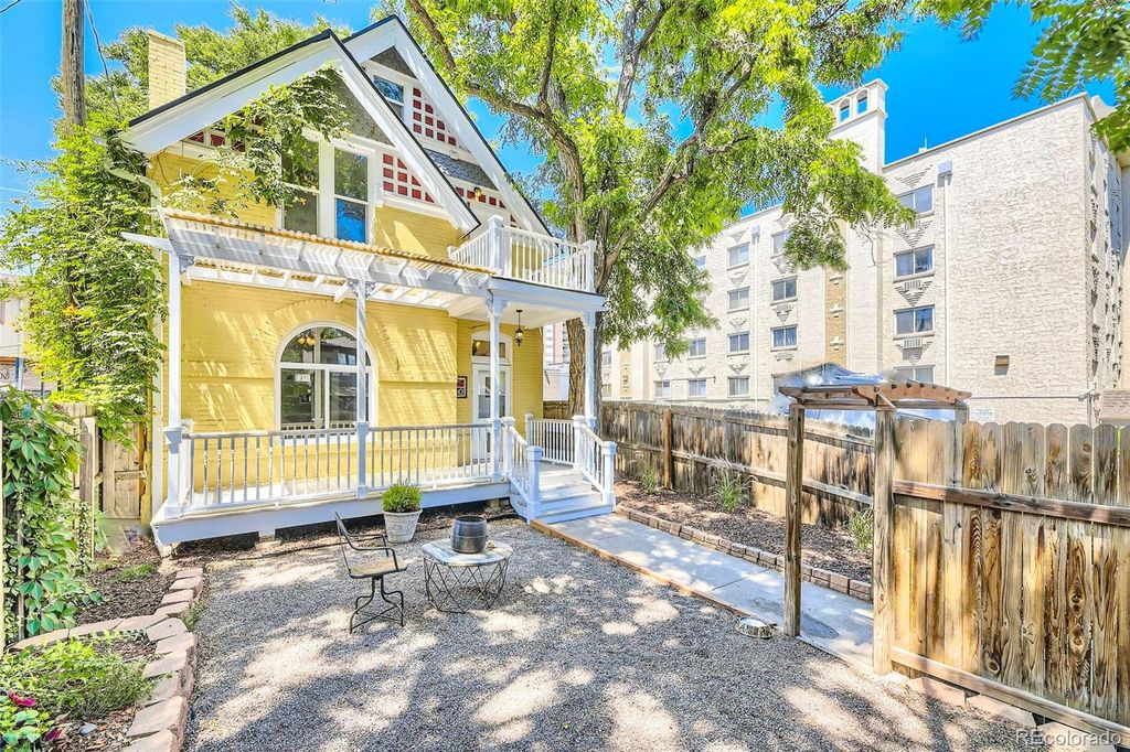 Photo of 1113 N Washington Street, Denver, CO 80203 (MLS # 7502020)