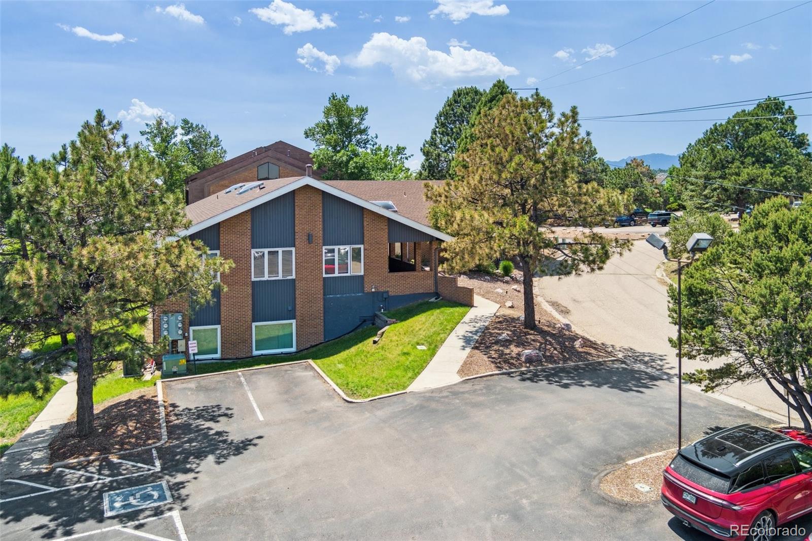6035 Erin Park Drive
