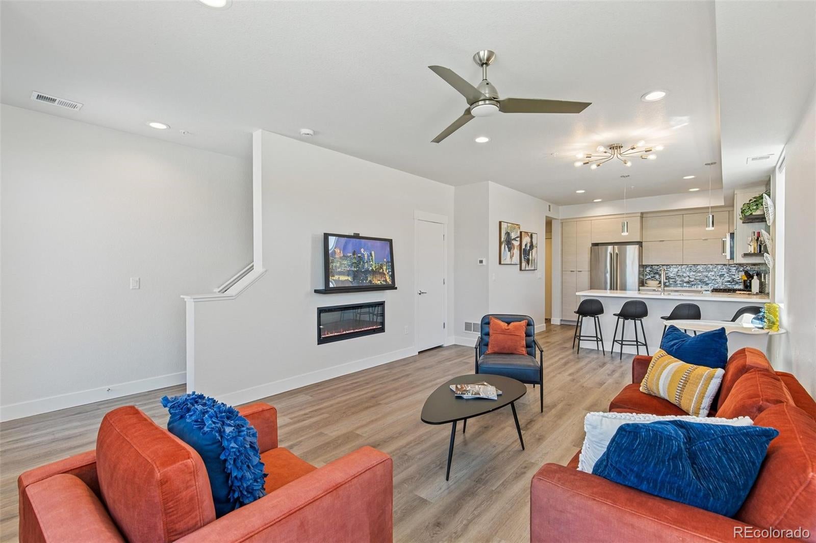6305 King Court