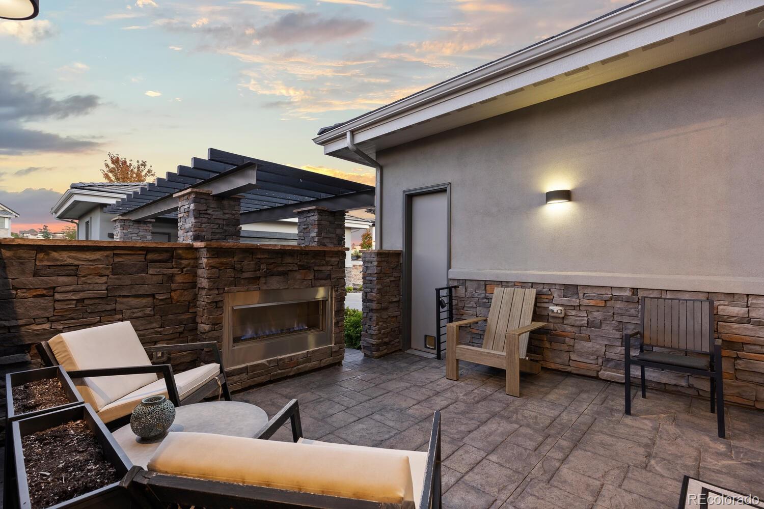10869 Evergold Way