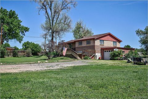 Single Family Residence in Arvada CO 5870 Nelson Court 12.jpg