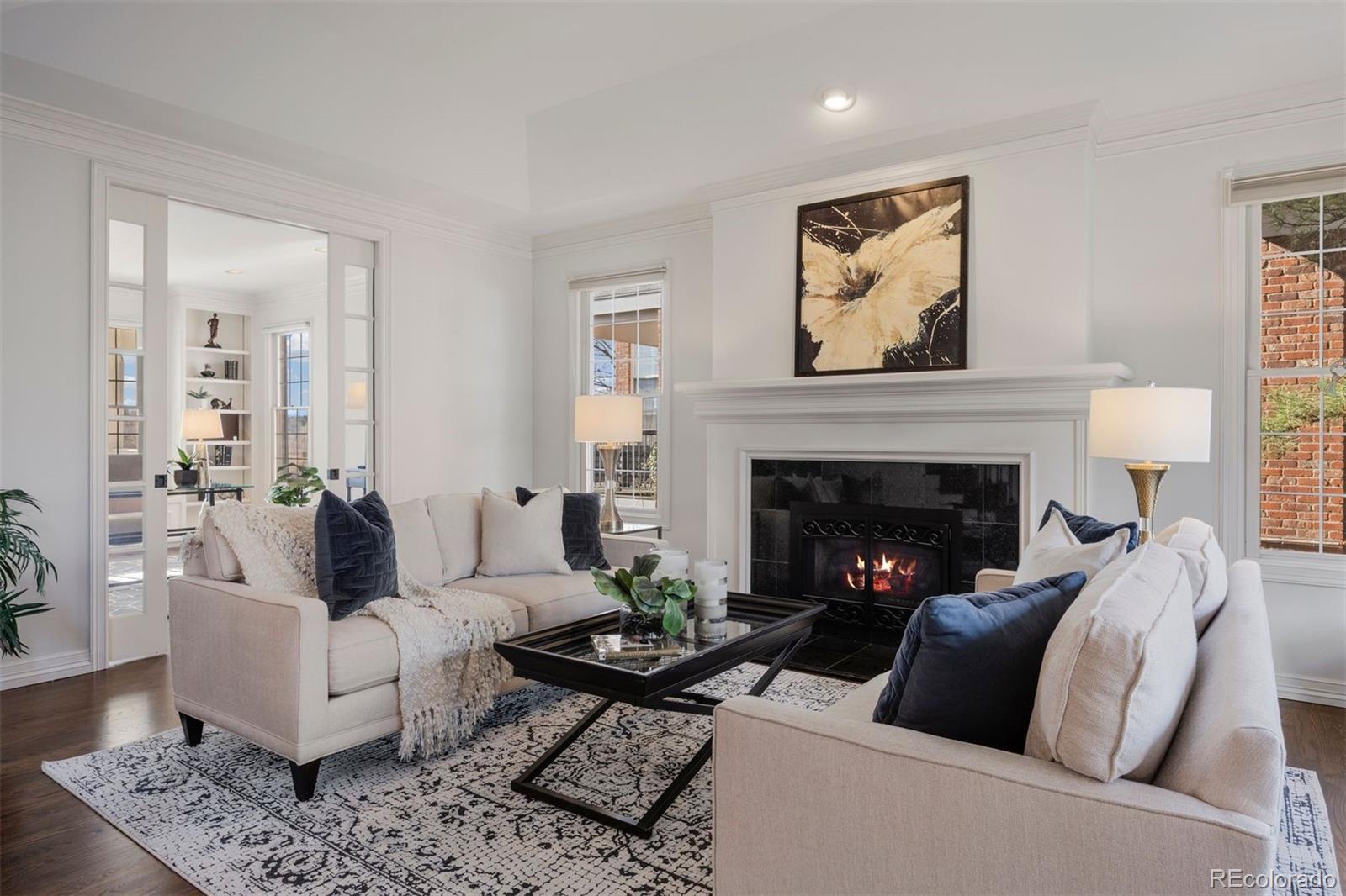 7233 S Niagara Circle