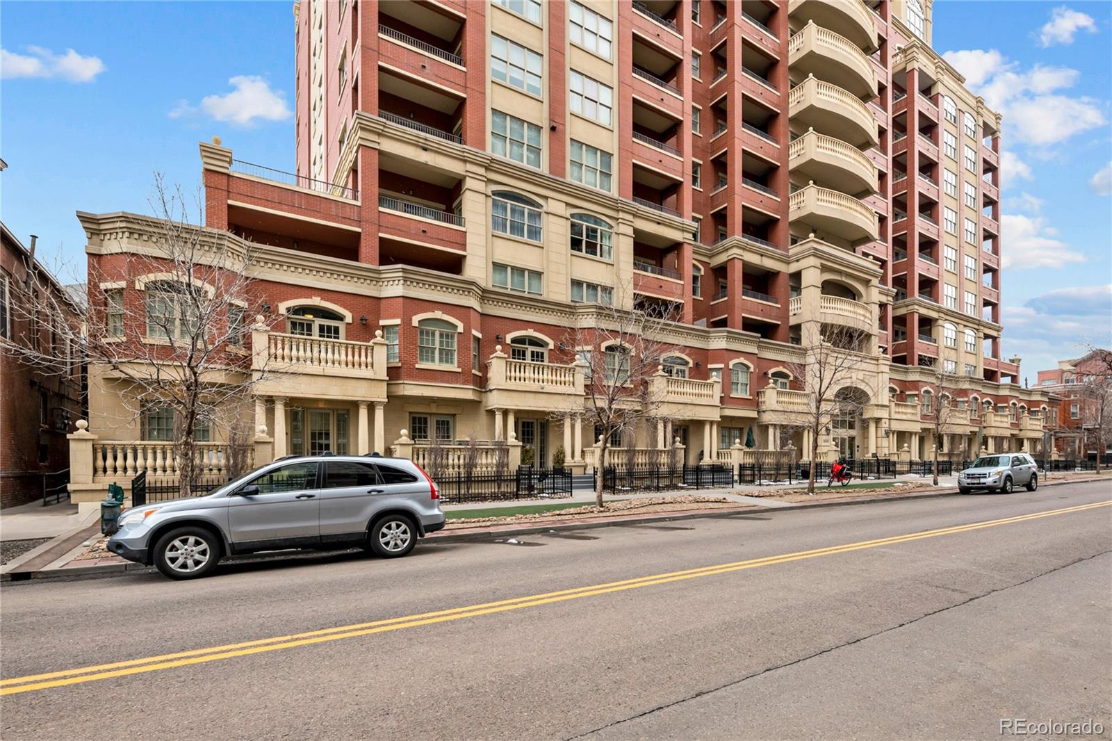 1950 N Logan Street 1107