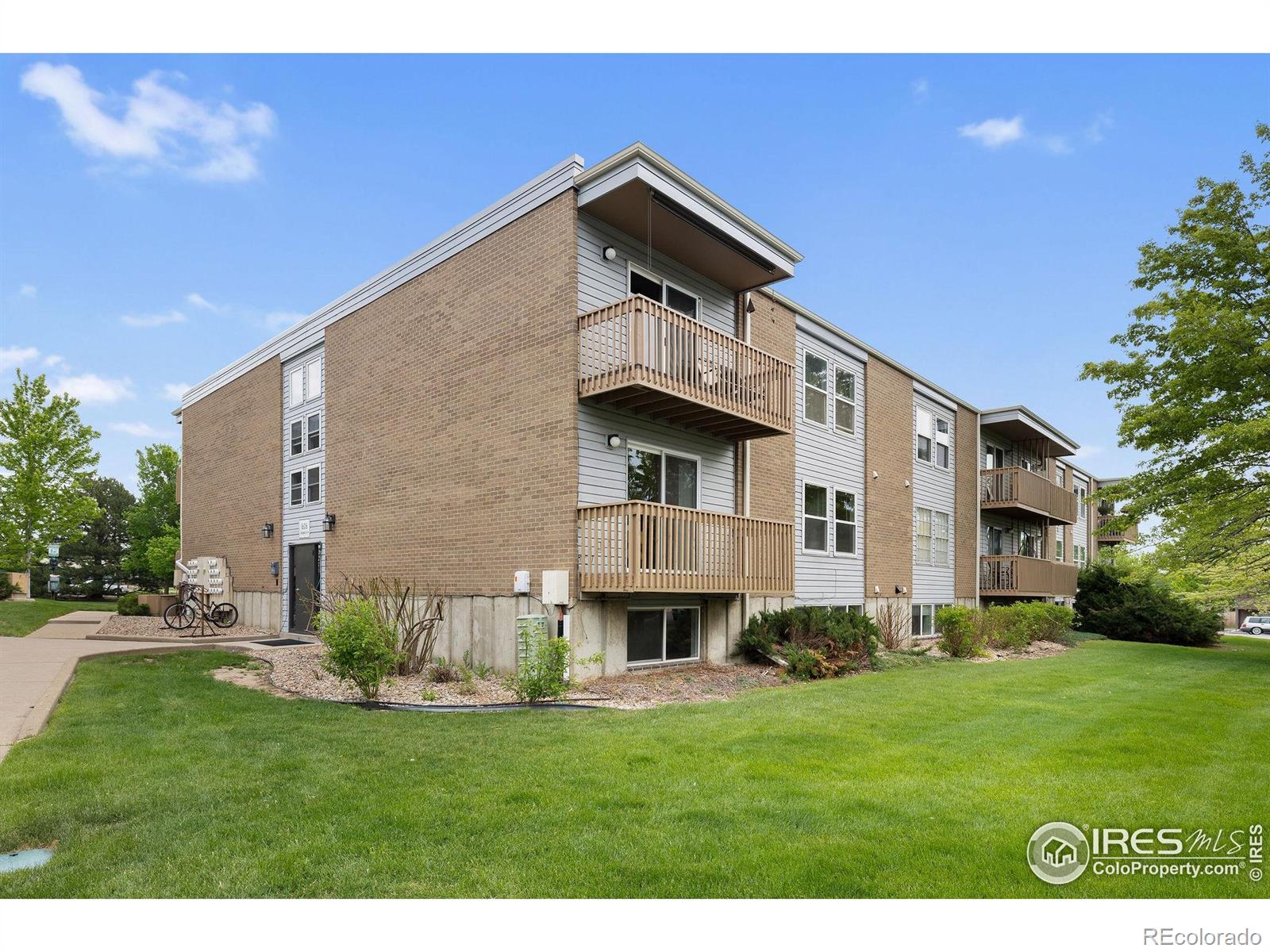 1606 Cottonwood Drive 16S
