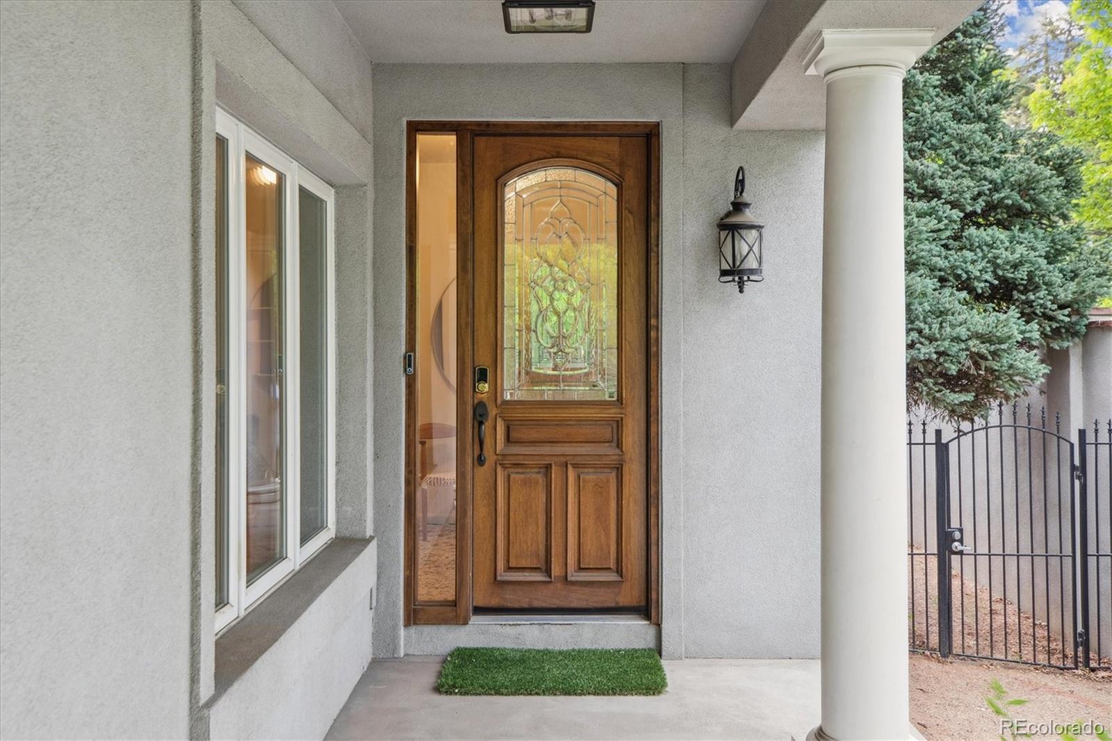 600 Vine Street, Denver, CO, 80206 2 600 Vine Street
