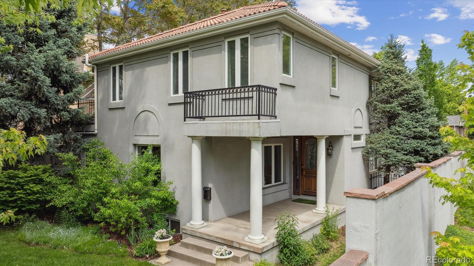 600 Vine Street, Denver, CO, 80206 1 600 Vine Street
