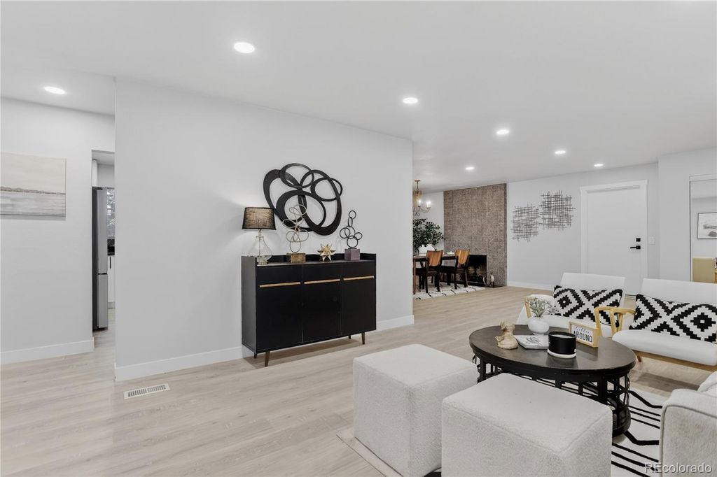 Photo of 7006 S Elati Street, Littleton, CO 80120 (MLS # 3508053)