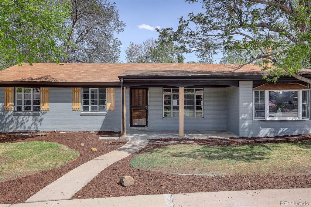 Photo of 7006 S Elati Street, Littleton, CO 80120 (MLS # 3508053)