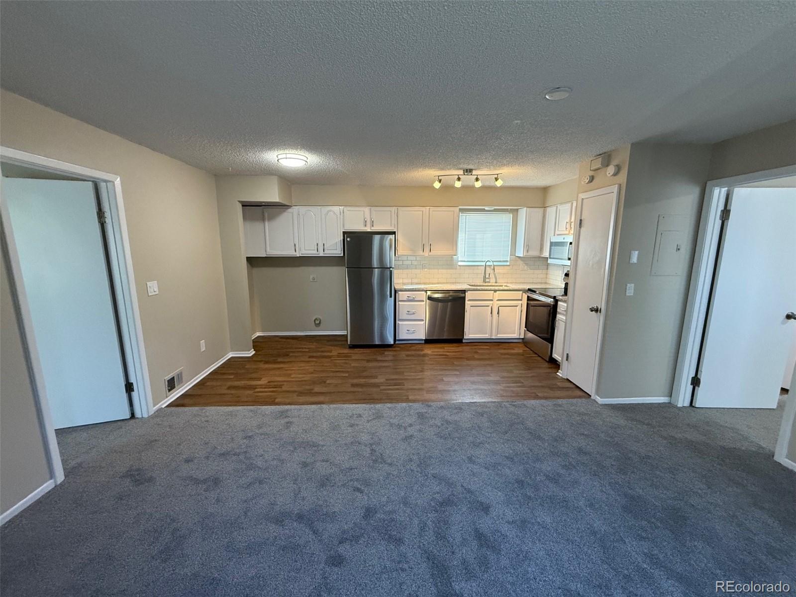 1015-1017 Bennett Avenue