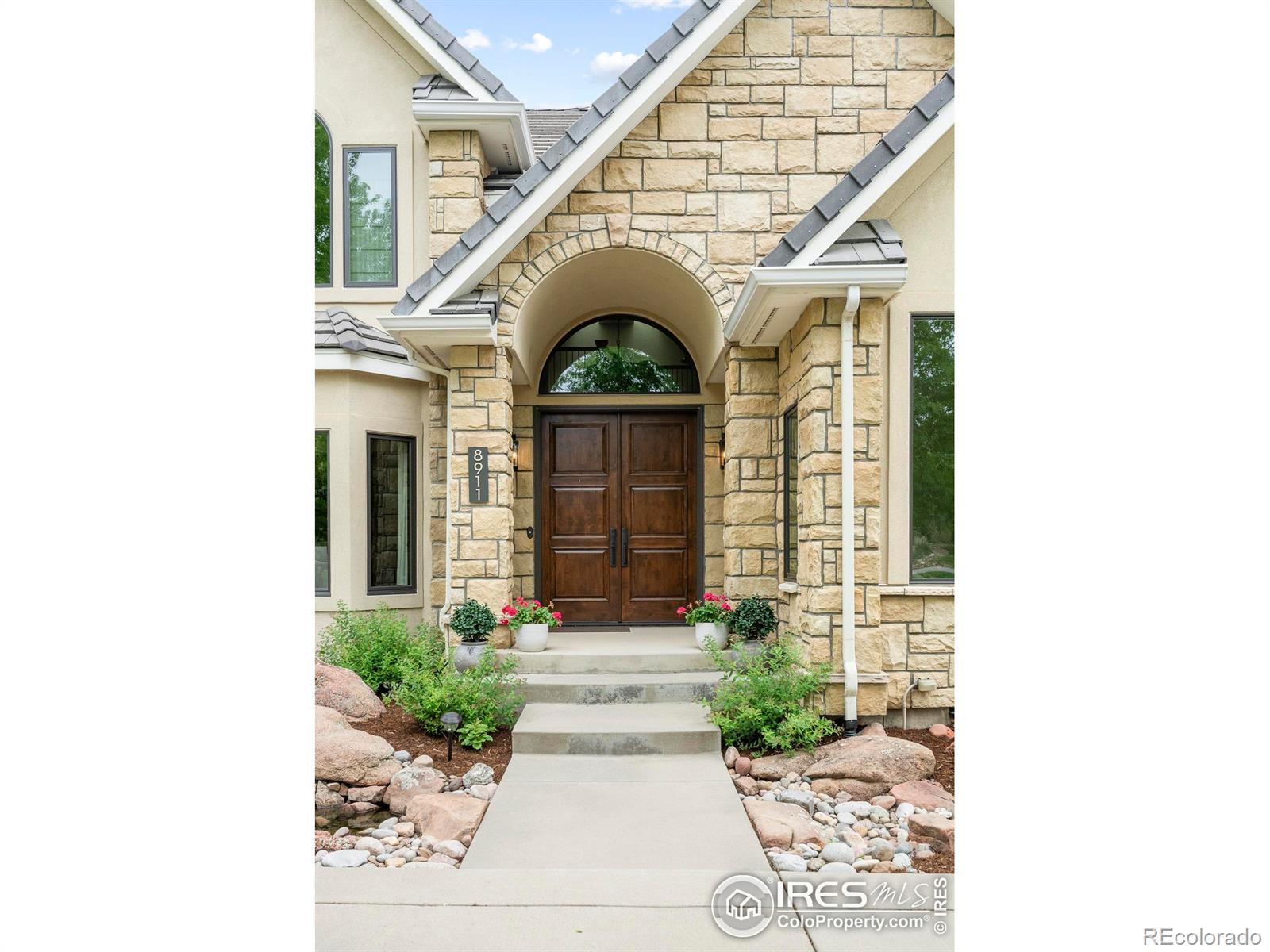 8911 Little Raven Trail