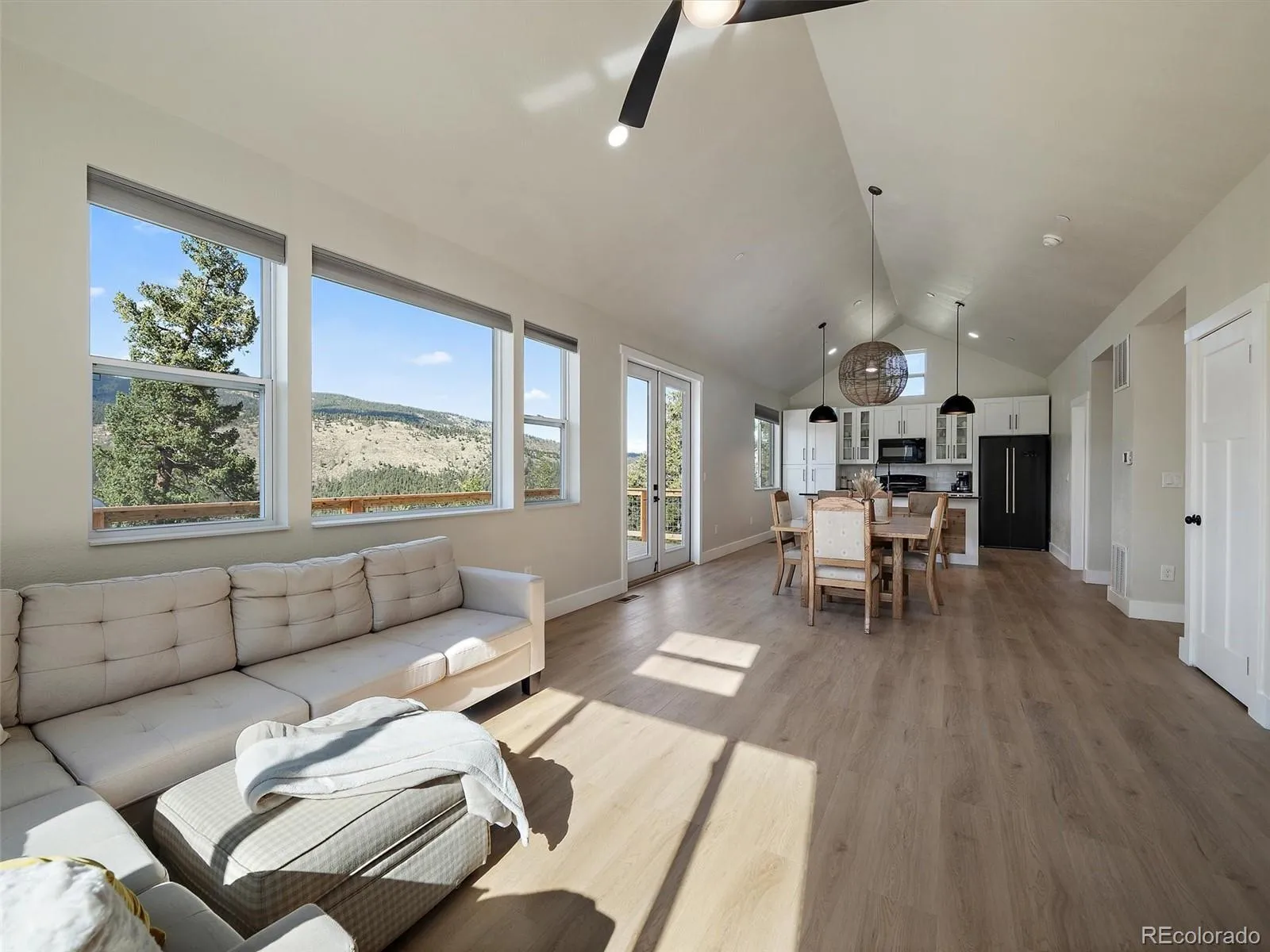 Evergreen, Colorado 80439, United States, 2 Bedrooms Bedrooms, ,1 BathroomBathrooms,Residential,Active,217534