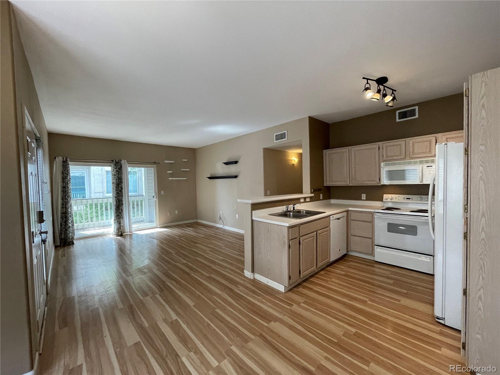 1146 Opal Street 101