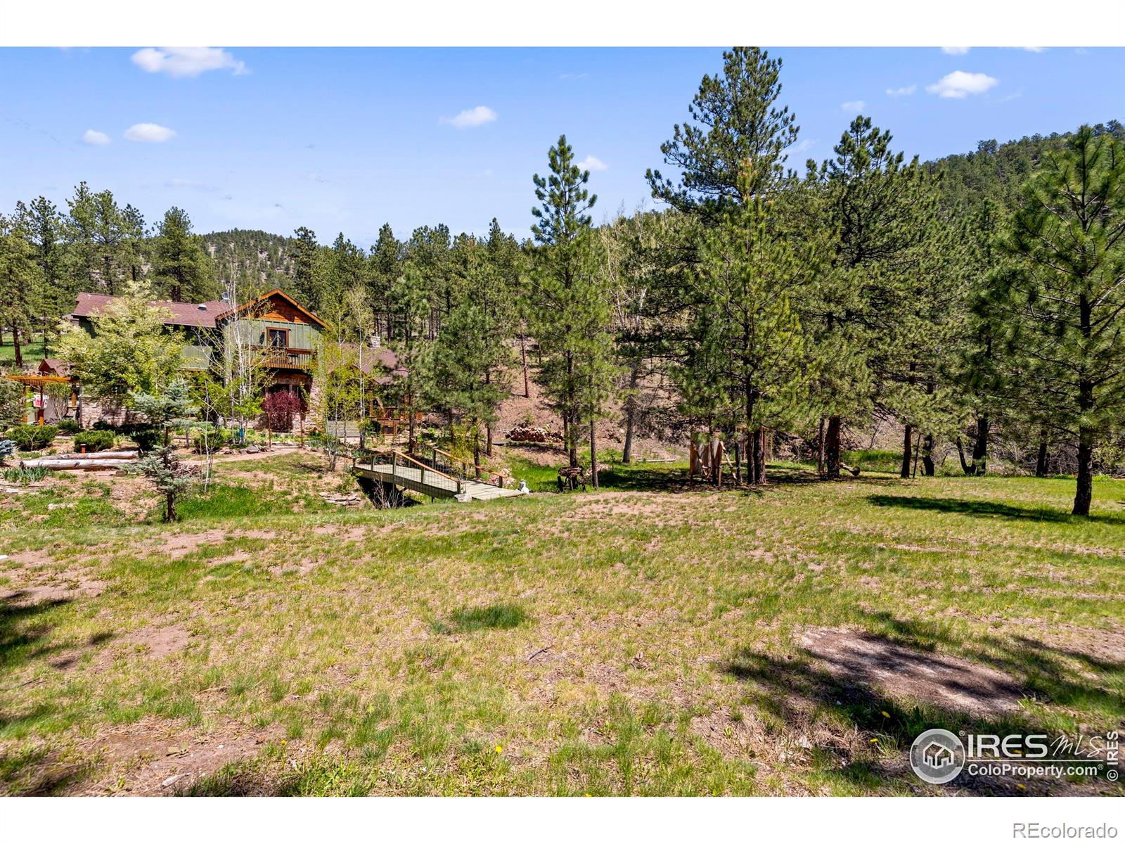 952 Skinner Gulch Road