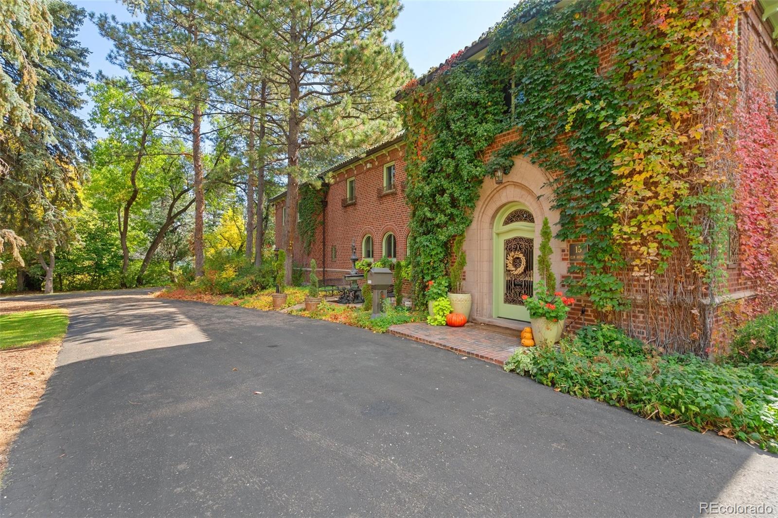 15 Elm Avenue
