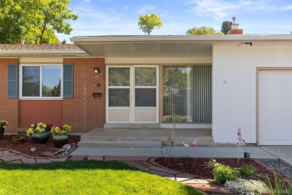 Photo of 7170 S Tamarac Court, Centennial, CO 80112 (MLS # 8709645)