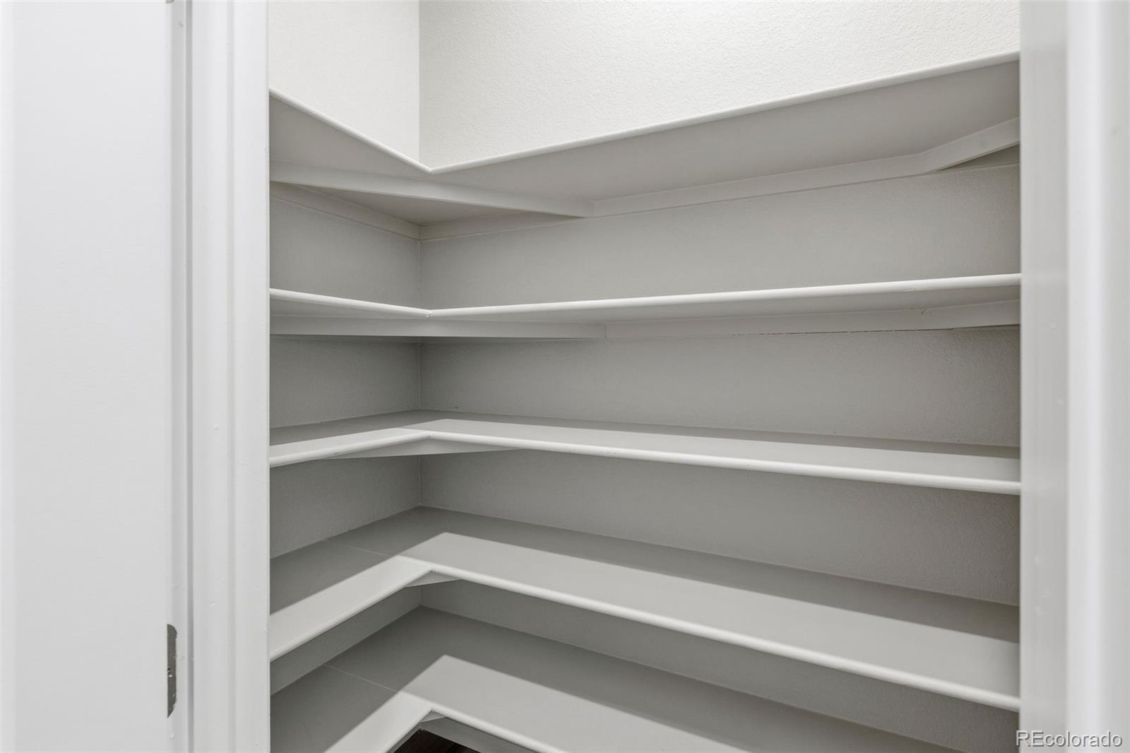 15330 Pontiac Street