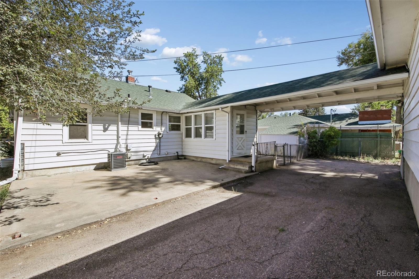 863 Fenton Street