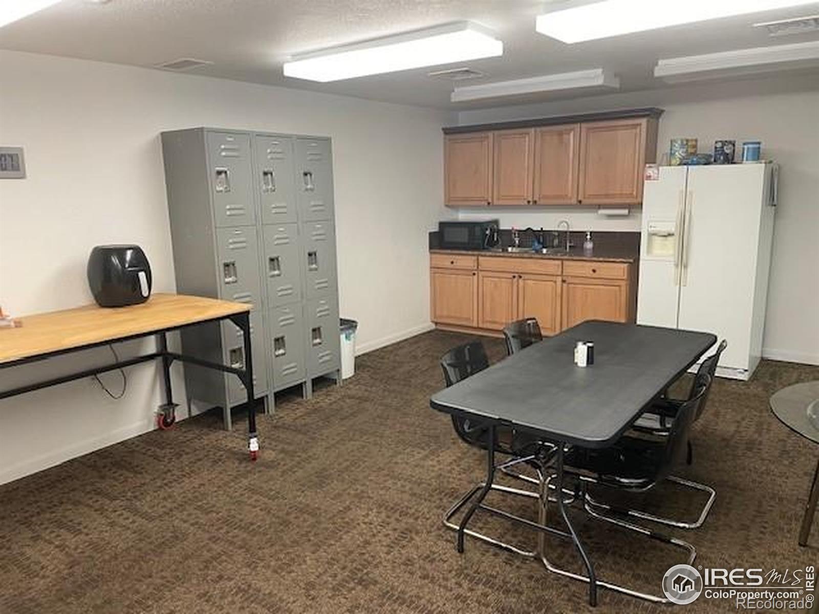 219 N Timberline Road