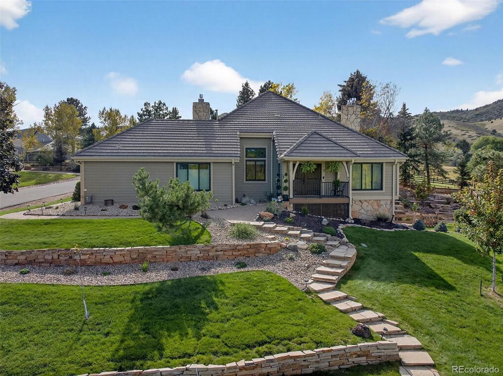 Photo of 7 Red Fox Lane, Littleton, CO 80127 (MLS # 6351538)