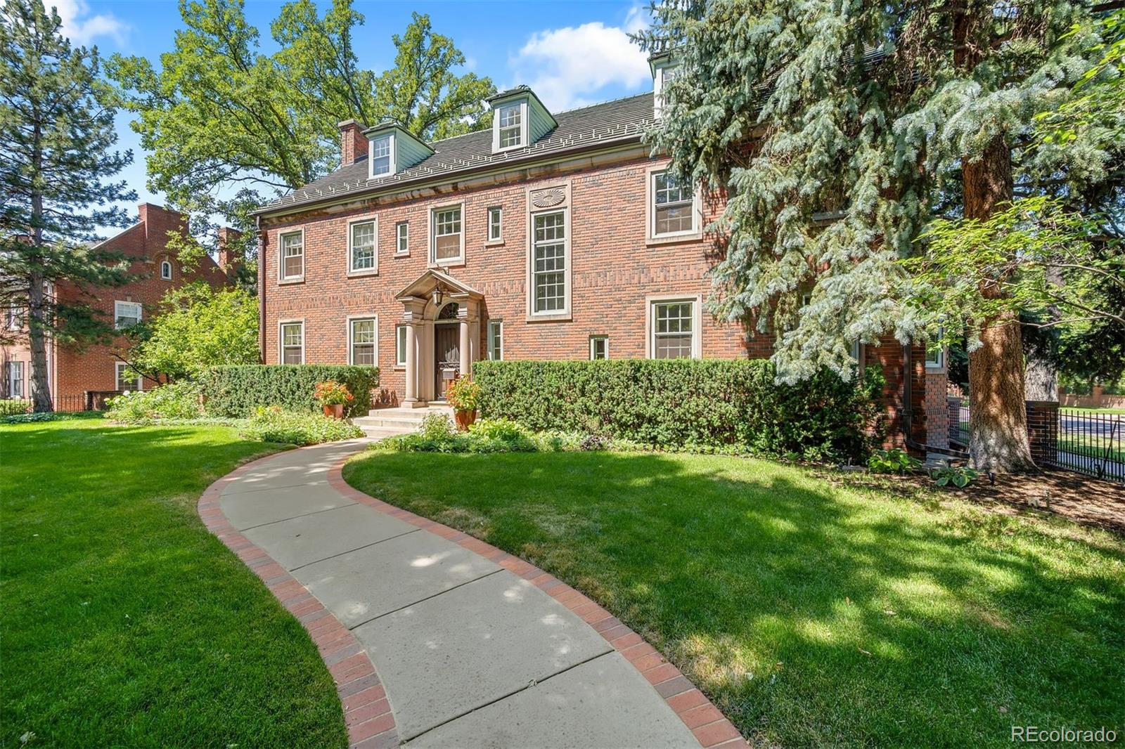 869 Vine Street