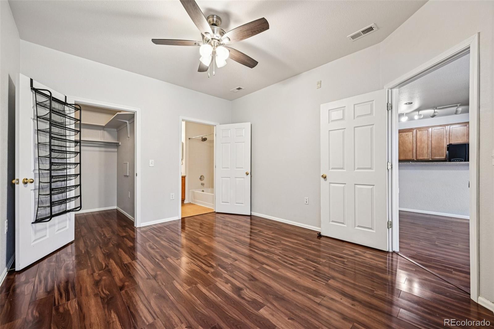 16386 E Fremont Avenue 4