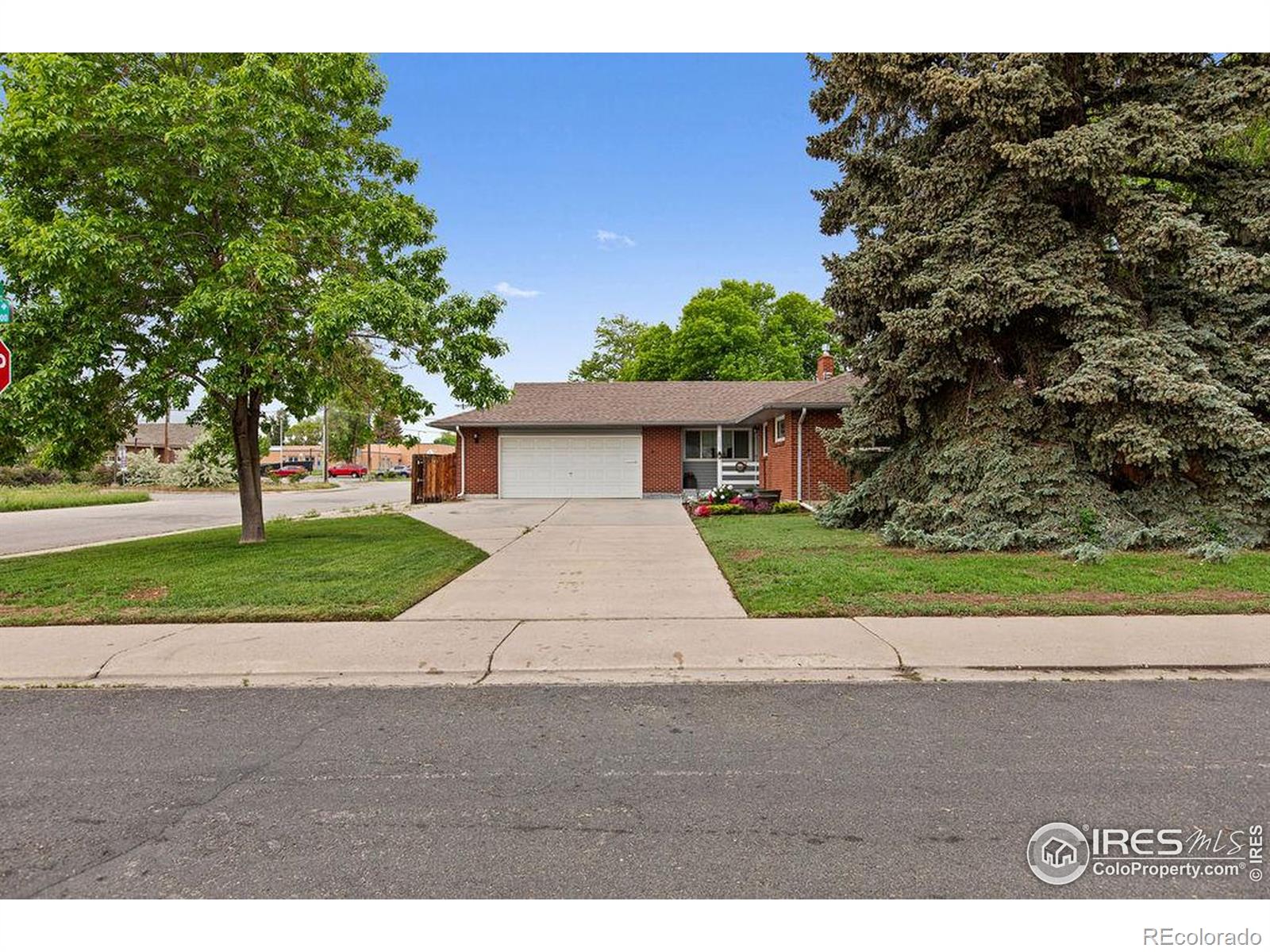 1607 Pinyon Court
