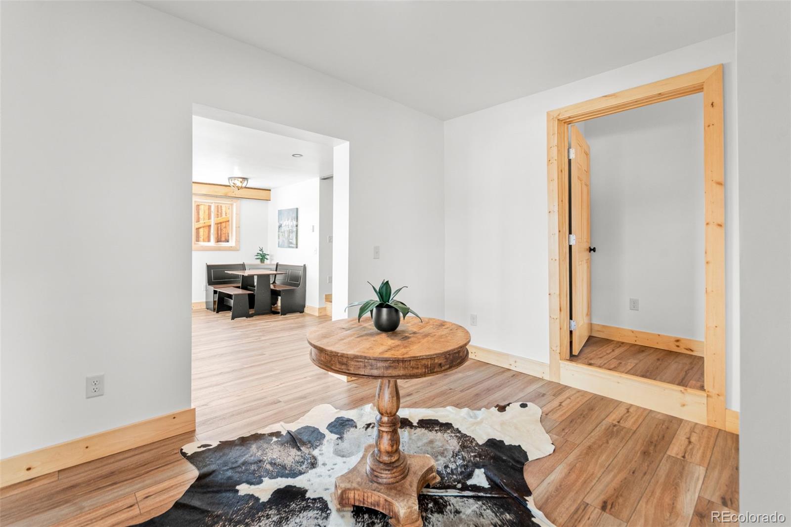 428 W 6th Street