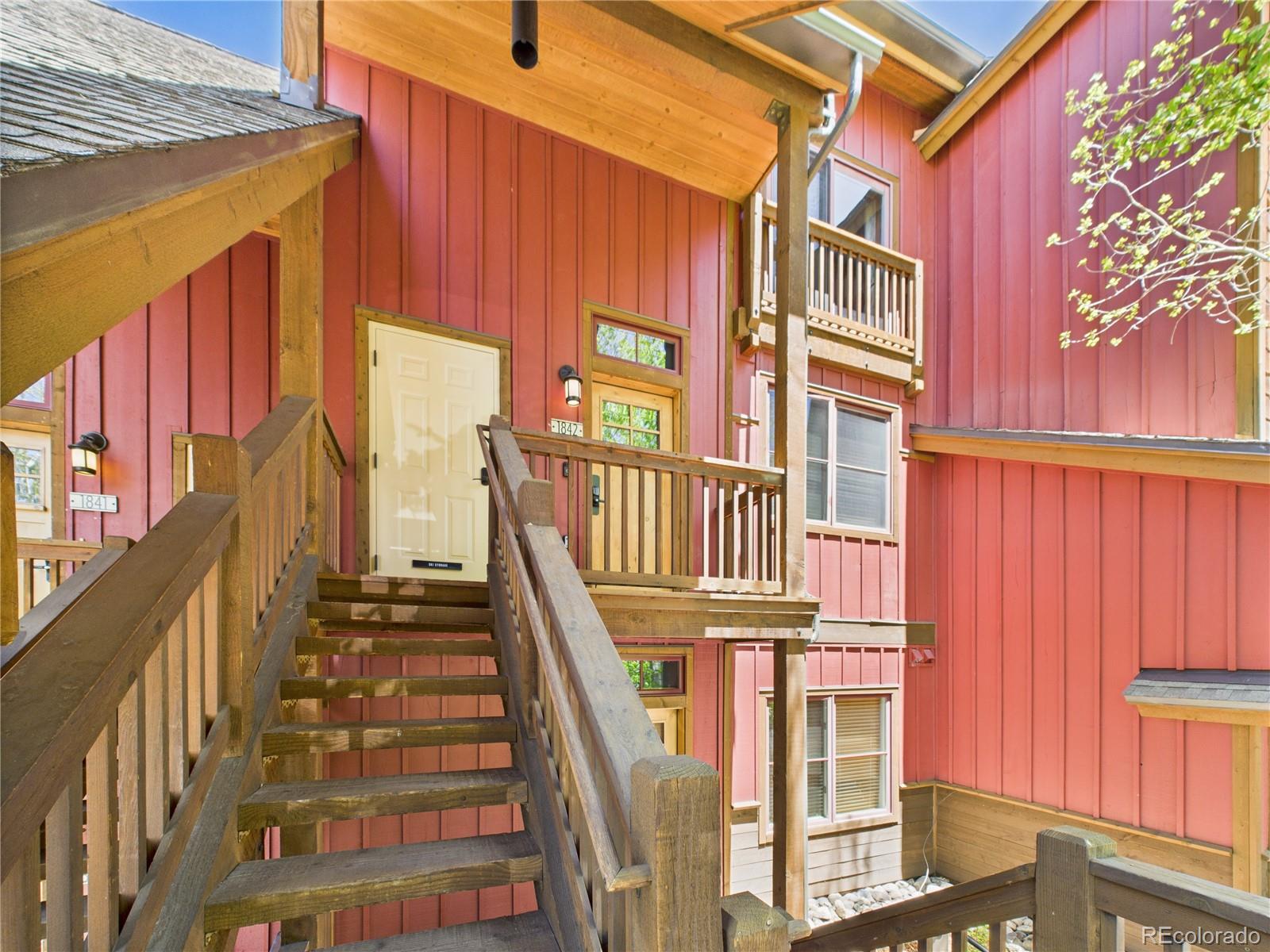 27 Lake Ridge Circle 1842