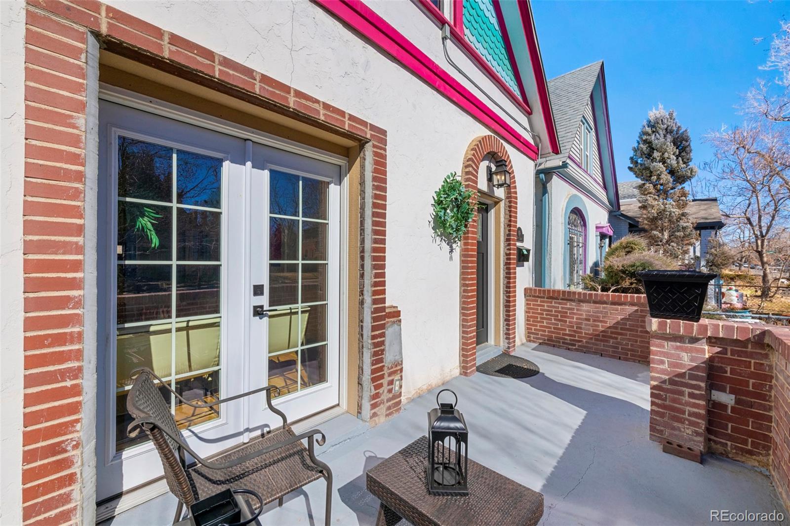 69 W Cedar Avenue
