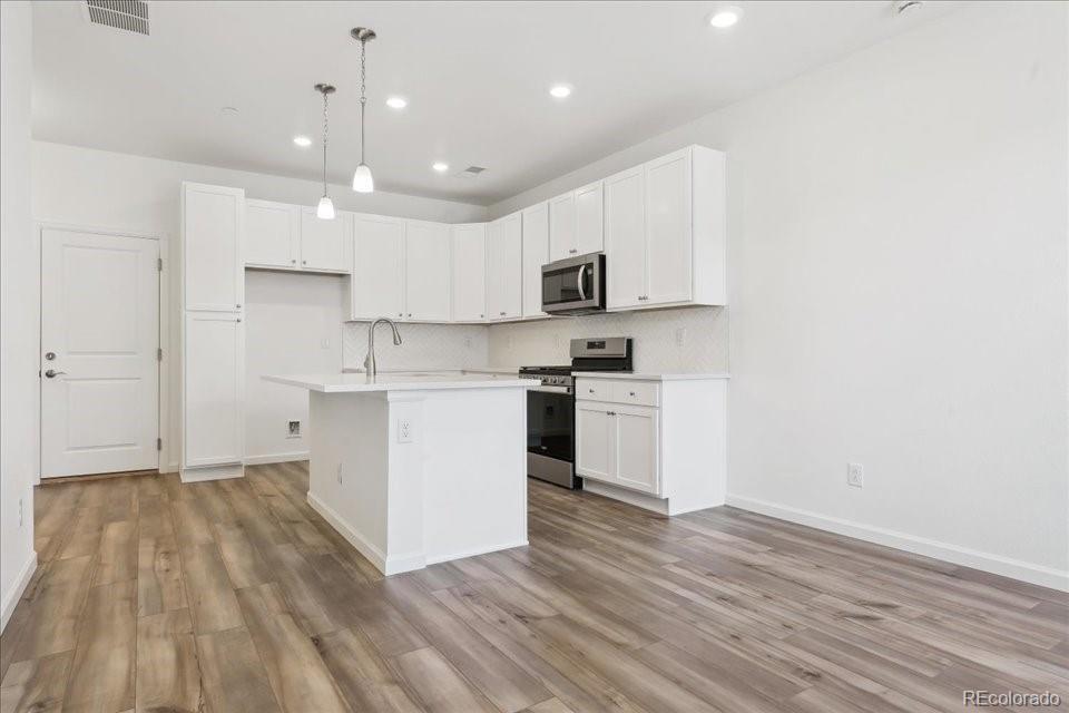 6902 Huddersfield Lane, Castle Pines, CO, 80108 4 6902 Huddersfield Lane