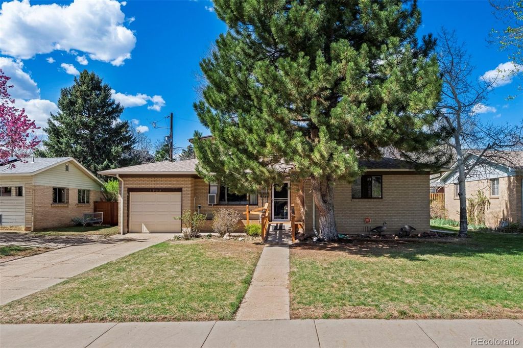 Photo of 2935 17th Street, Boulder, CO 80304 (MLS # 9908182)