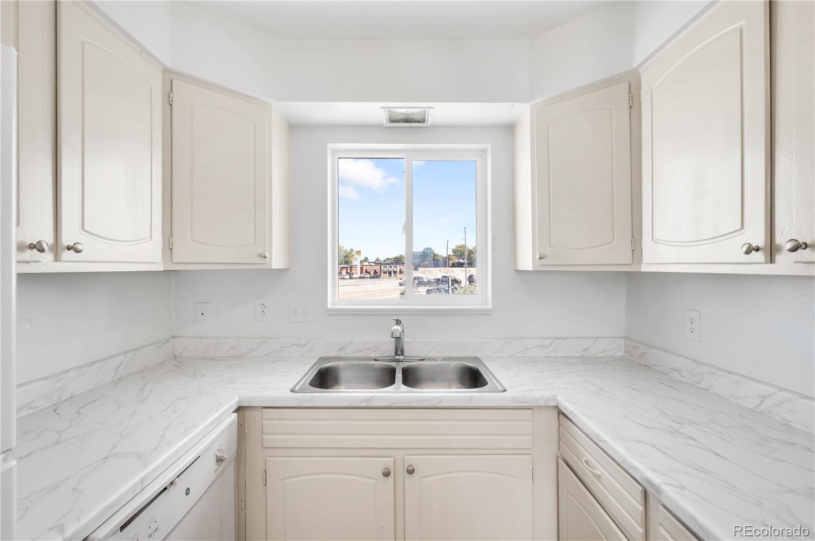 2210 S Dexter Street