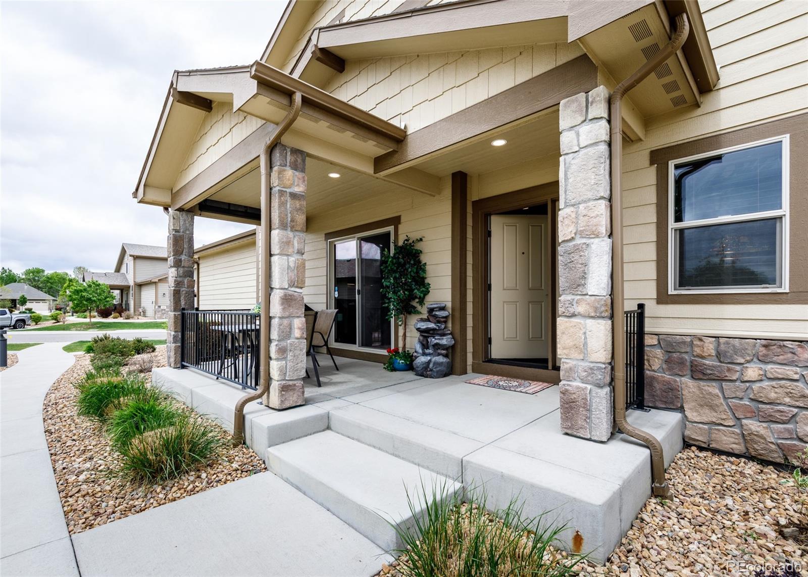 1922 Sunshine Peak Drive