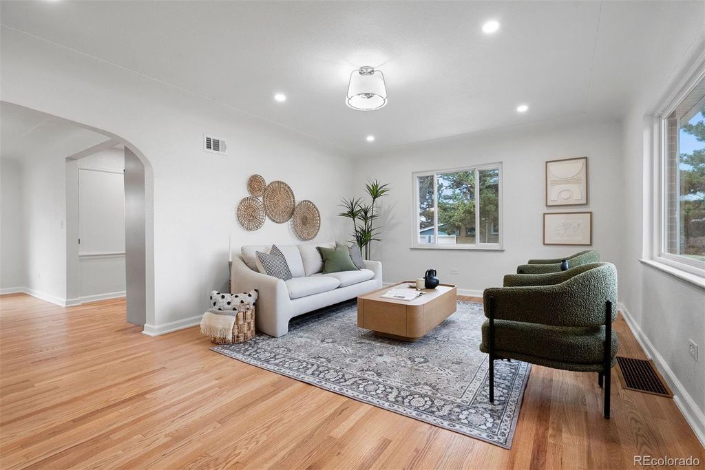 Photo of 2695 Eudora Street, Denver, CO 80207 (MLS # 5075893)