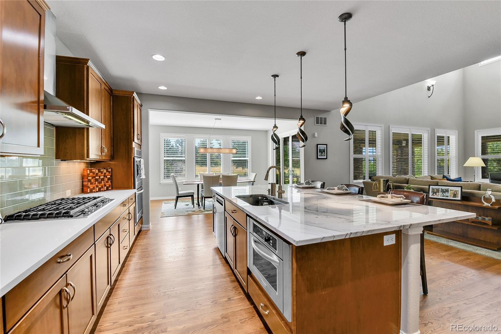 288 Maplehurst Point