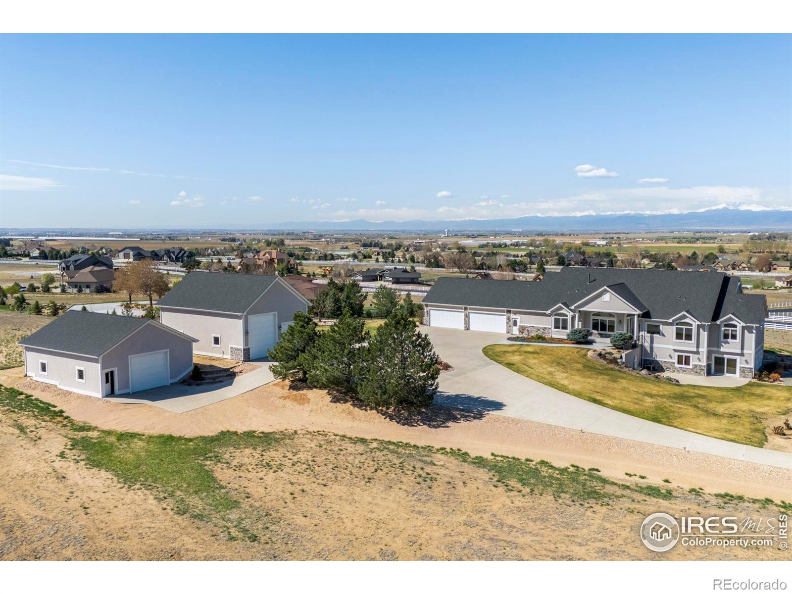 39828 Hilltop Circle