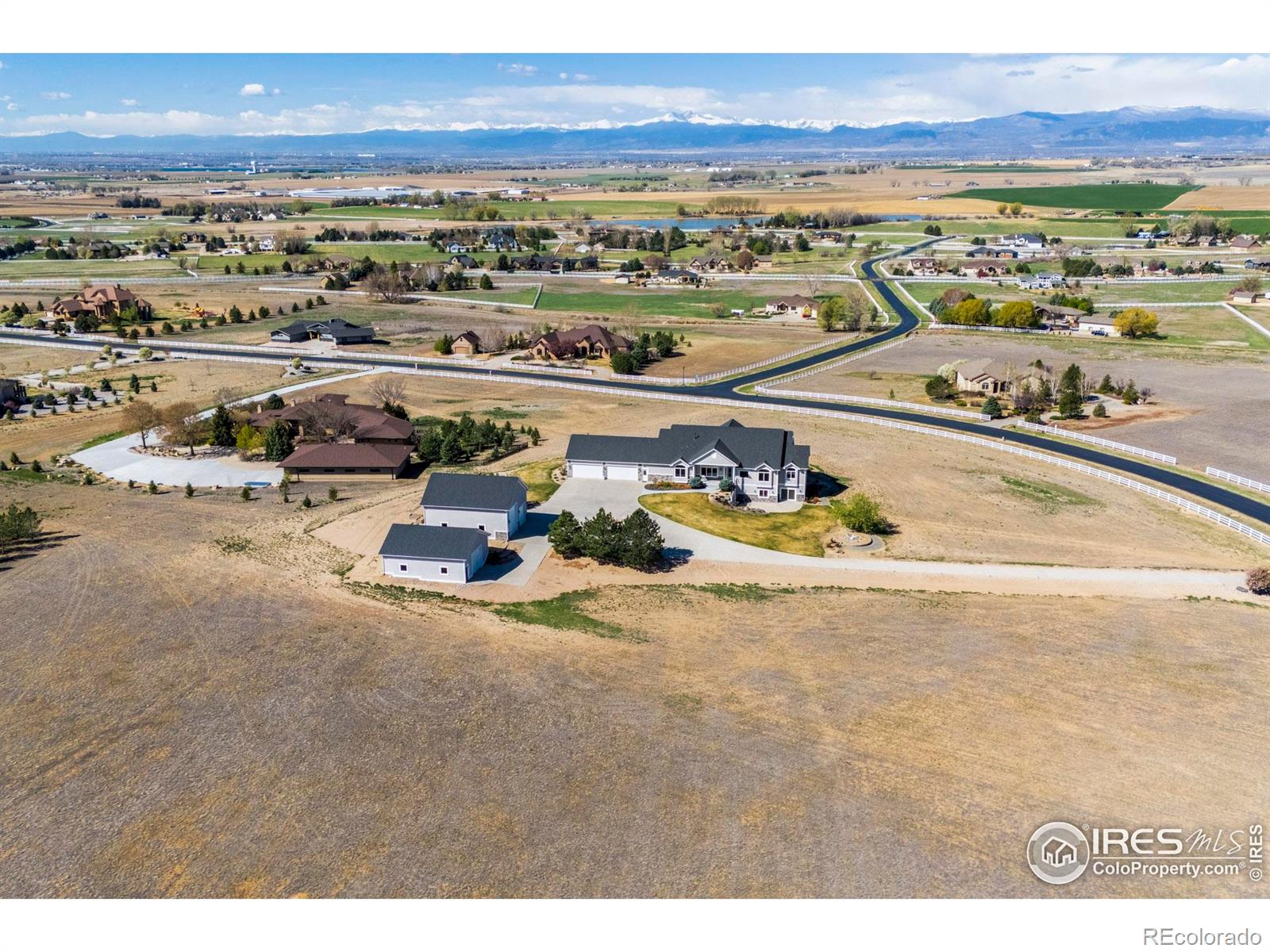39828 Hilltop Circle