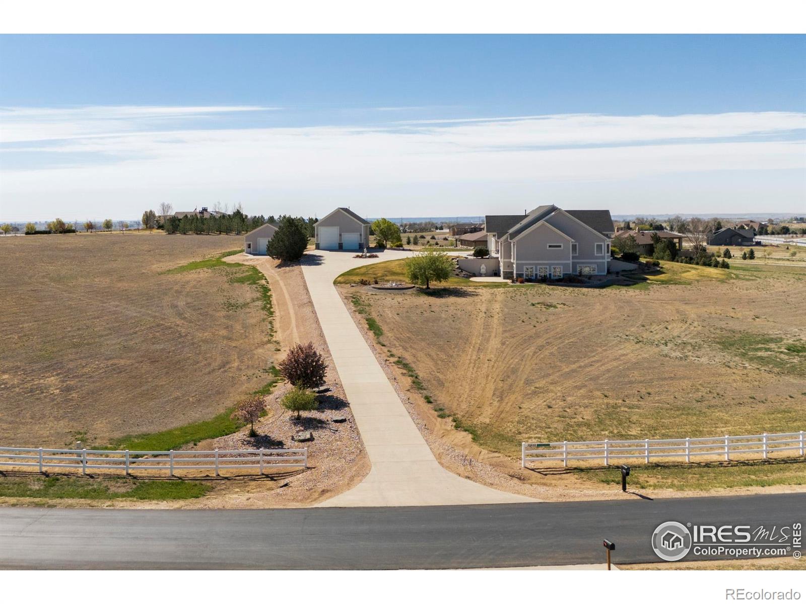 39828 Hilltop Circle