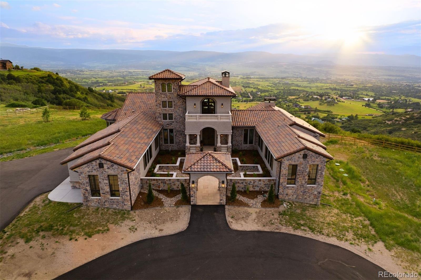 253 Stone Pointe Trail