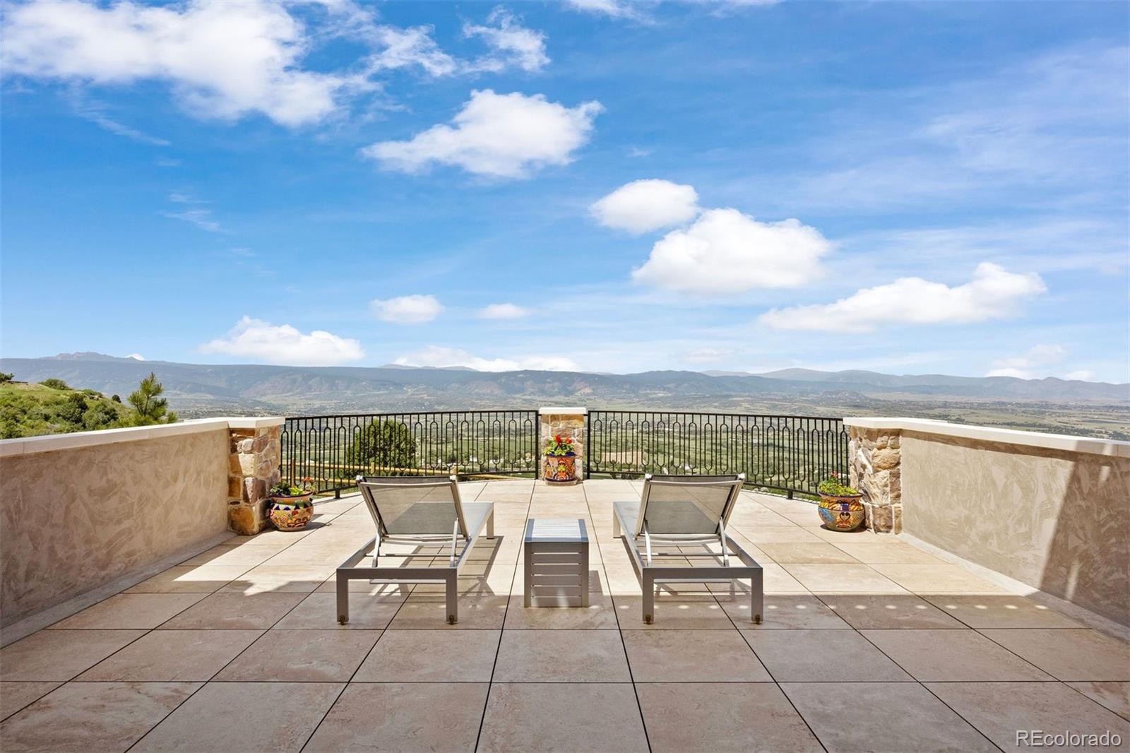 253 Stone Pointe Trail