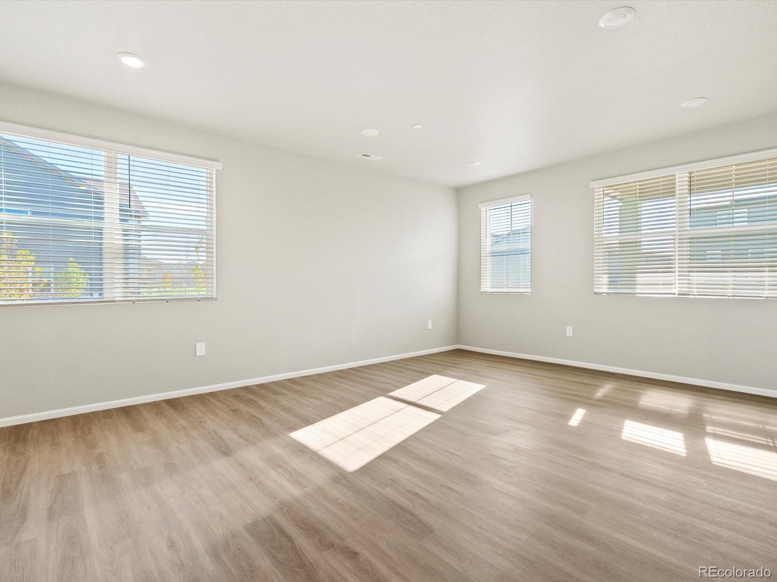 1600 Riverplace Drive 5