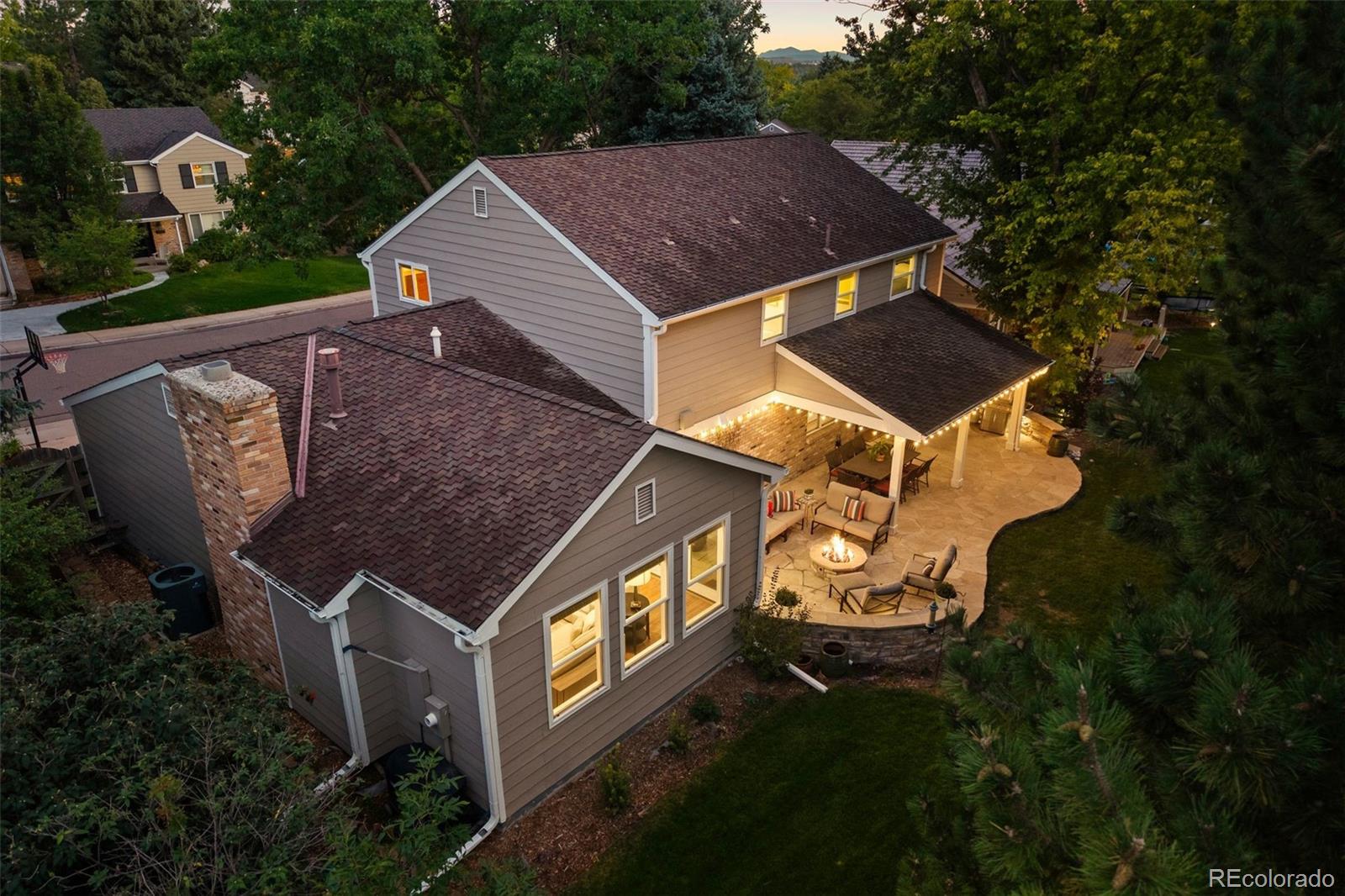 7049 S Magnolia Circle