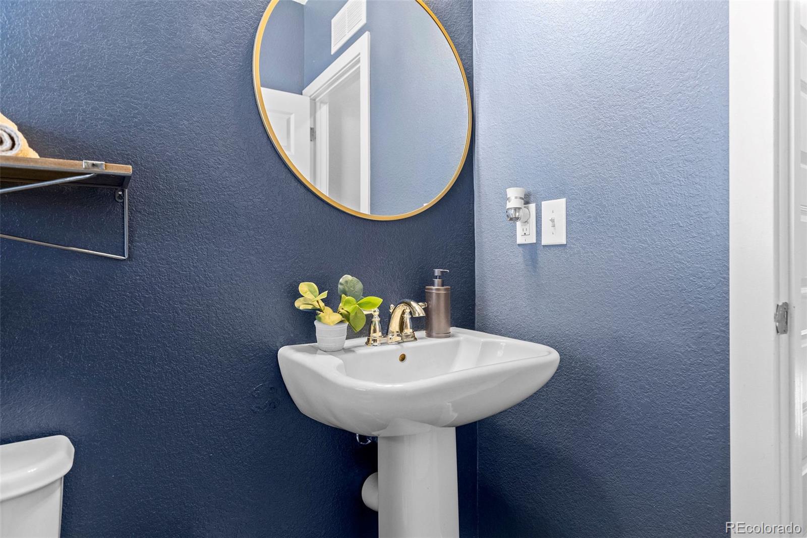 9083 E Northfield Boulevard