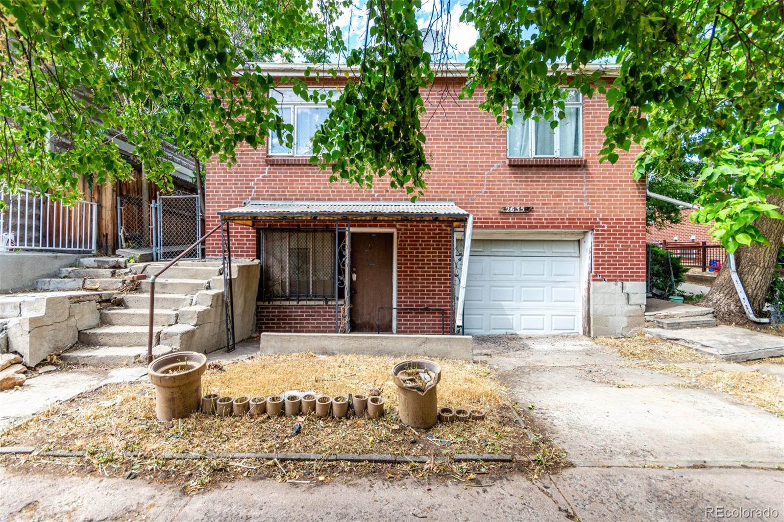 2635 W 24th Avenue